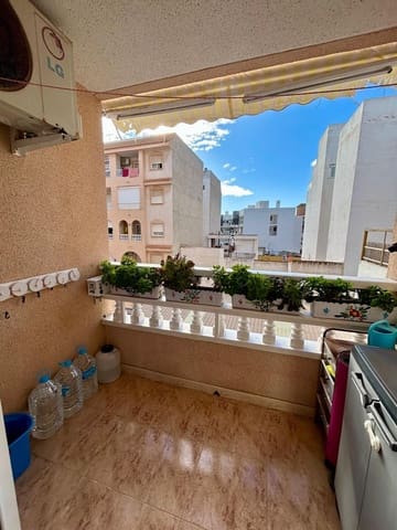 2 bedroom Apartment for sale in Torrevieja with garage - € 138,000 (Ref: 9536855)