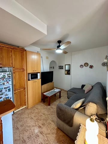 2 bedroom Apartment for sale in Torrevieja with garage - € 138,000 (Ref: 9536855)