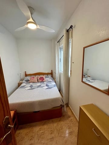 2 bedroom Apartment for sale in Torrevieja with garage - € 138,000 (Ref: 9536855)