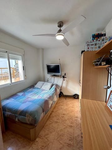 2 bedroom Apartment for sale in Torrevieja with garage - € 138,000 (Ref: 9536855)