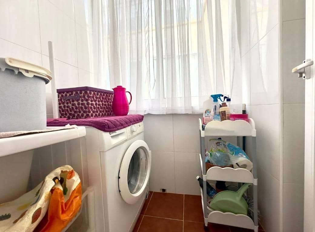 2 makuuhuone Bungalow myytävänä paikassa Playa Flamenca mukana uima-altaan - 265 000 € (Ref: 9536857)