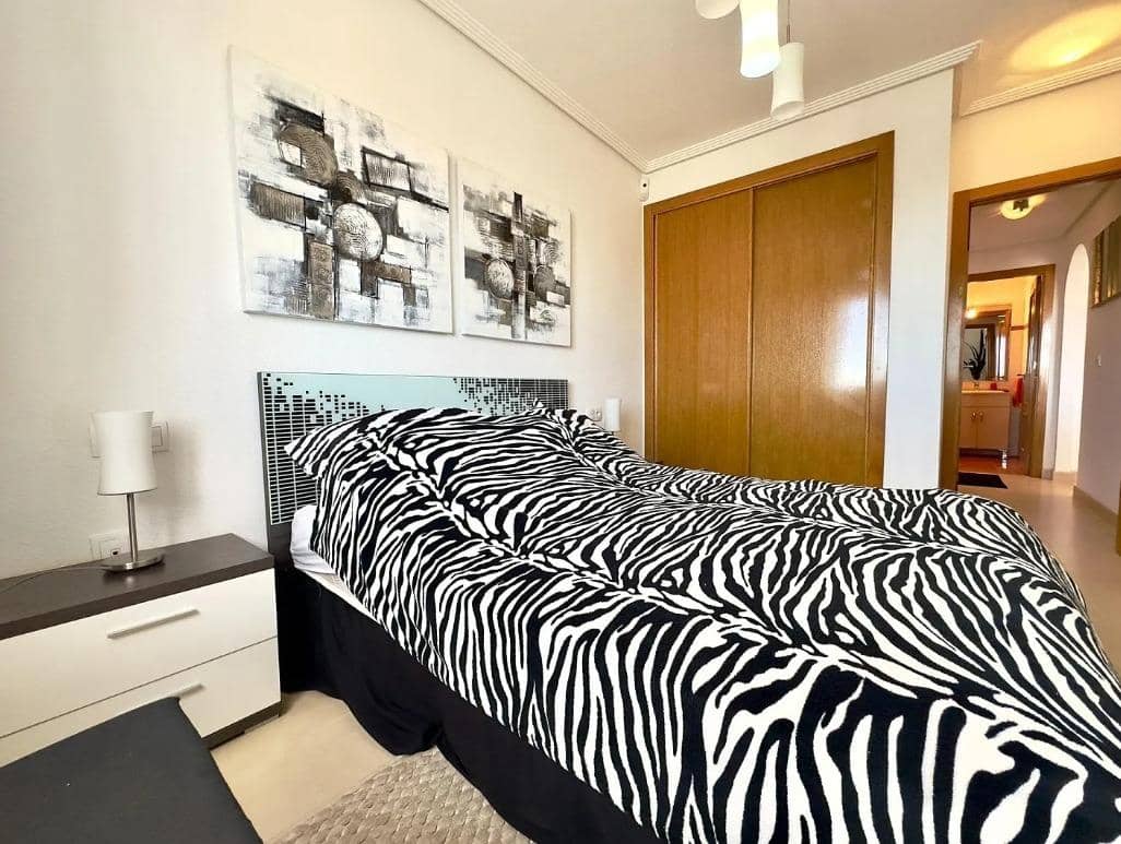 2 makuuhuone Bungalow myytävänä paikassa Playa Flamenca mukana uima-altaan - 265 000 € (Ref: 9536857)