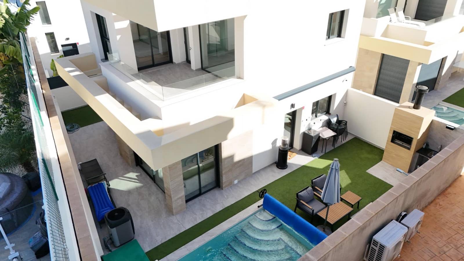 3 sypialnia Willa na sprzedaż w Los Montesinos z basenem garażem - 449 000 € (Ref: 9536862)