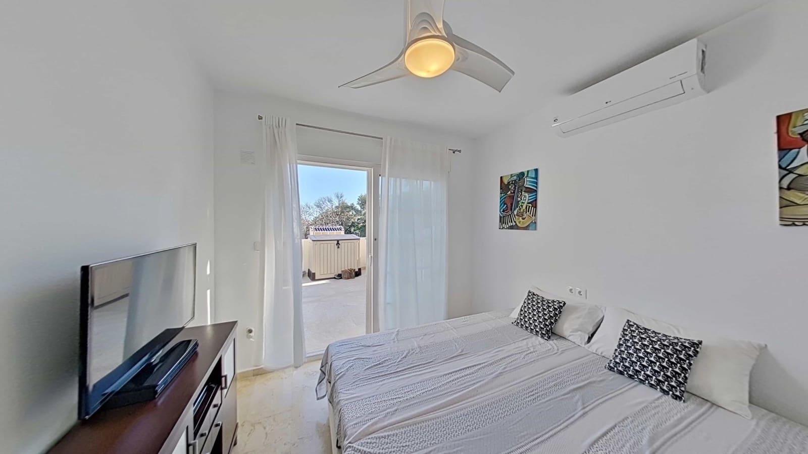 4 chambre Villa/Maison à vendre à Orihuela Costa avec piscine - 499 000 € (Ref: 9537342)