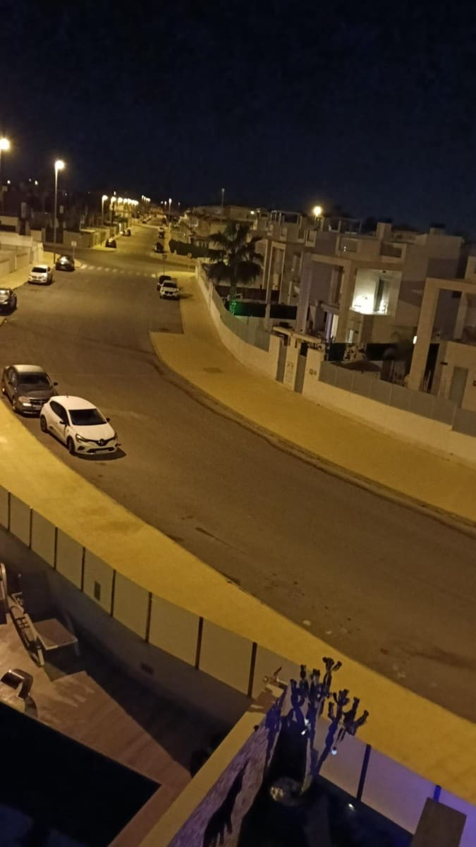 3 sypialnia Willa na sprzedaż w Orihuela Costa z basenem garażem - 574 500 € (Ref: 9548440)