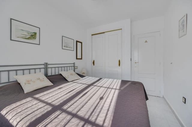 3 makuuhuone Bungalow myytävänä paikassa La Florida, Orihuela mukana uima-altaan - 169 000 € (Ref: 9556069)