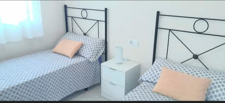 2 bedroom Apartment for rent in Villamartin with pool garage - € 750 (Ref: 9557990)