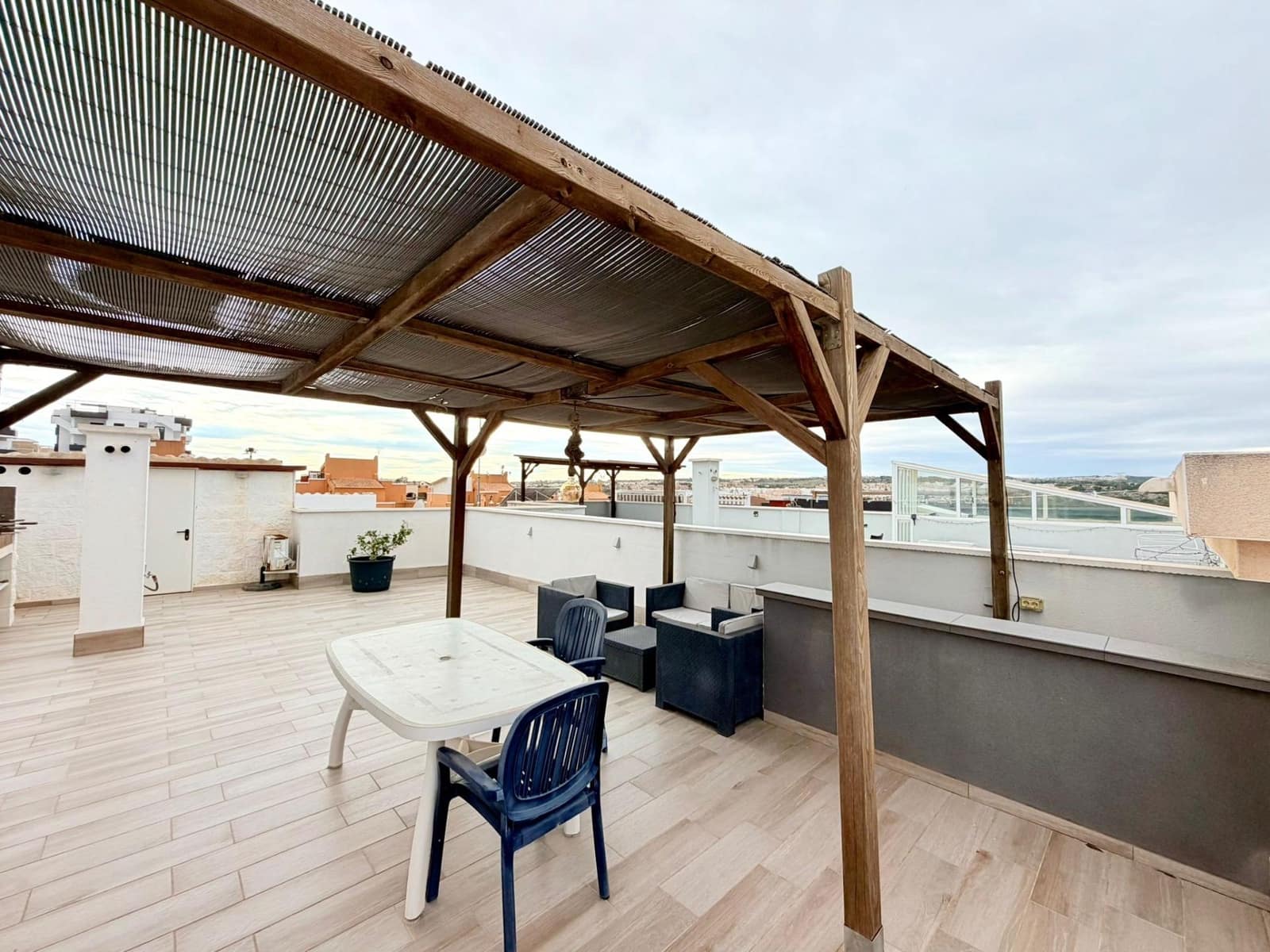 2 quarto Bungalow para venda em La Florida com piscina - 178 000 € (Ref: 9558706)