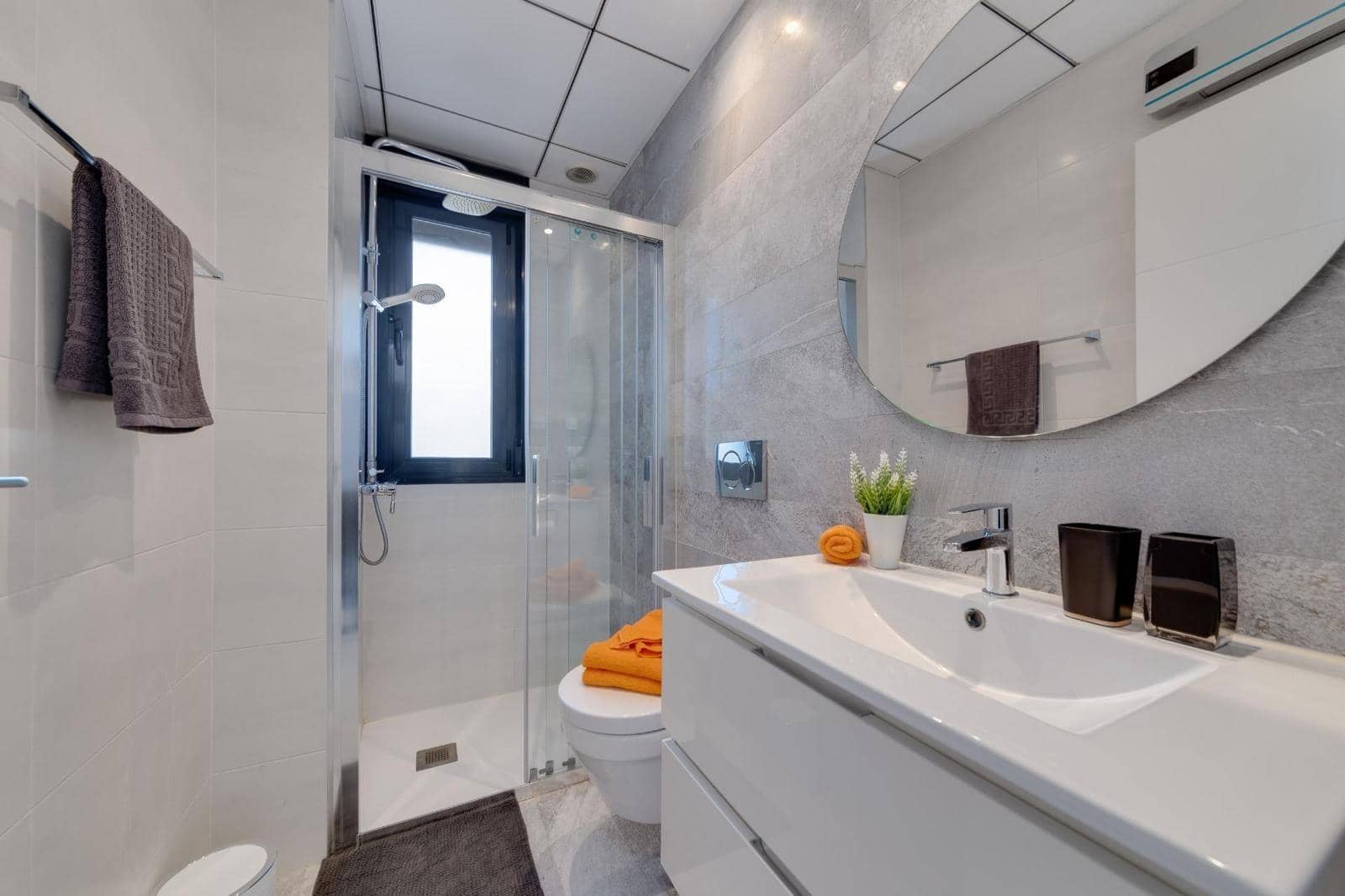 3 Zimmer Villa zu verkaufen in Orihuela Costa mit Pool - 470.000 € (Ref: 9578953)