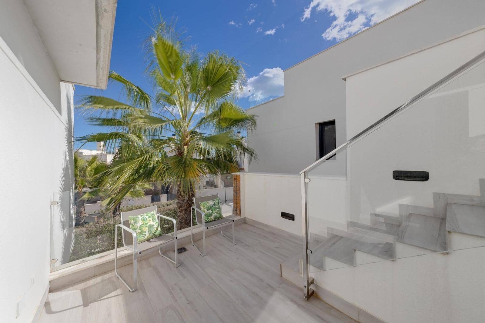 3 Zimmer Villa zu verkaufen in Orihuela Costa mit Pool - 470.000 € (Ref: 9578953)