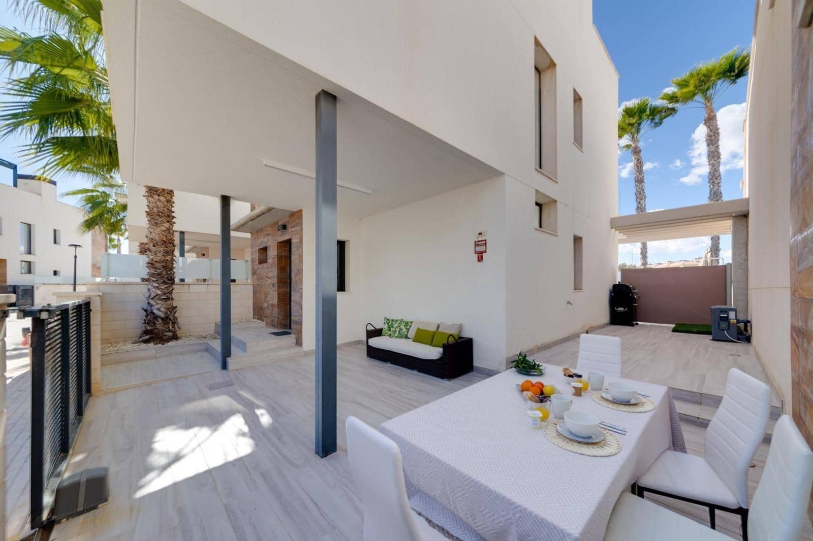 3 Zimmer Villa zu verkaufen in Orihuela Costa mit Pool - 470.000 € (Ref: 9578953)