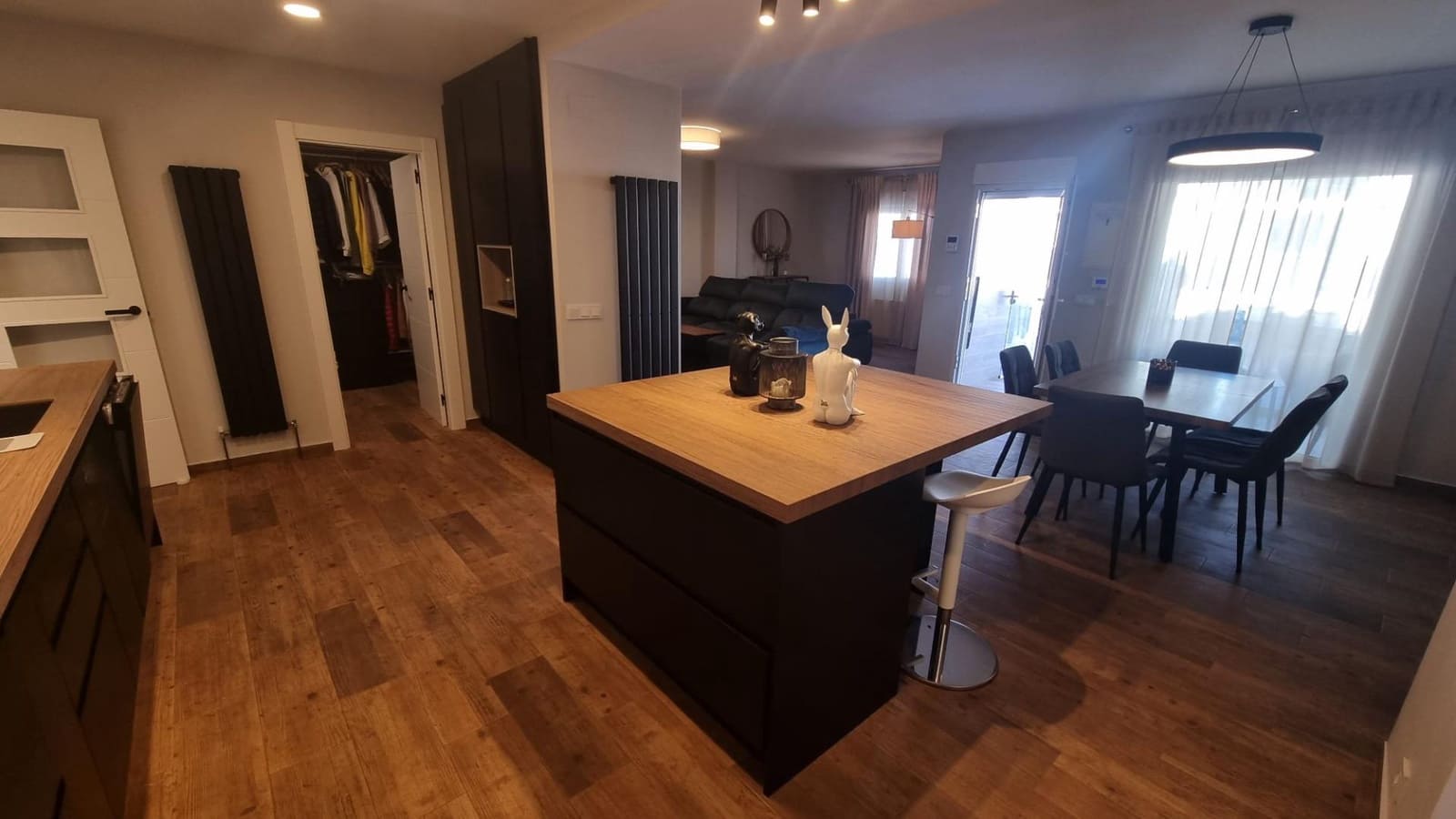 5 makuuhuone Huvila myytävänä paikassa Los Balcones mukana uima-altaan 
autotalli - 499 000 € (Ref: 9578954)