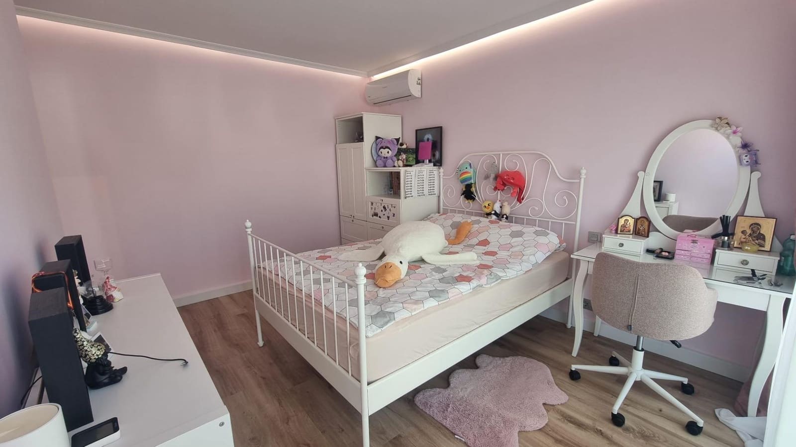 5 makuuhuone Huvila myytävänä paikassa Los Balcones mukana uima-altaan 
autotalli - 499 000 € (Ref: 9578954)