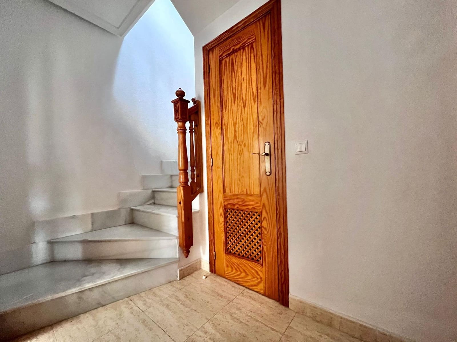 2 makuuhuone Bungalow myytävänä paikassa Pilar de la Horadada mukana uima-altaan 
autotalli - 220 000 € (Ref: 9591578)