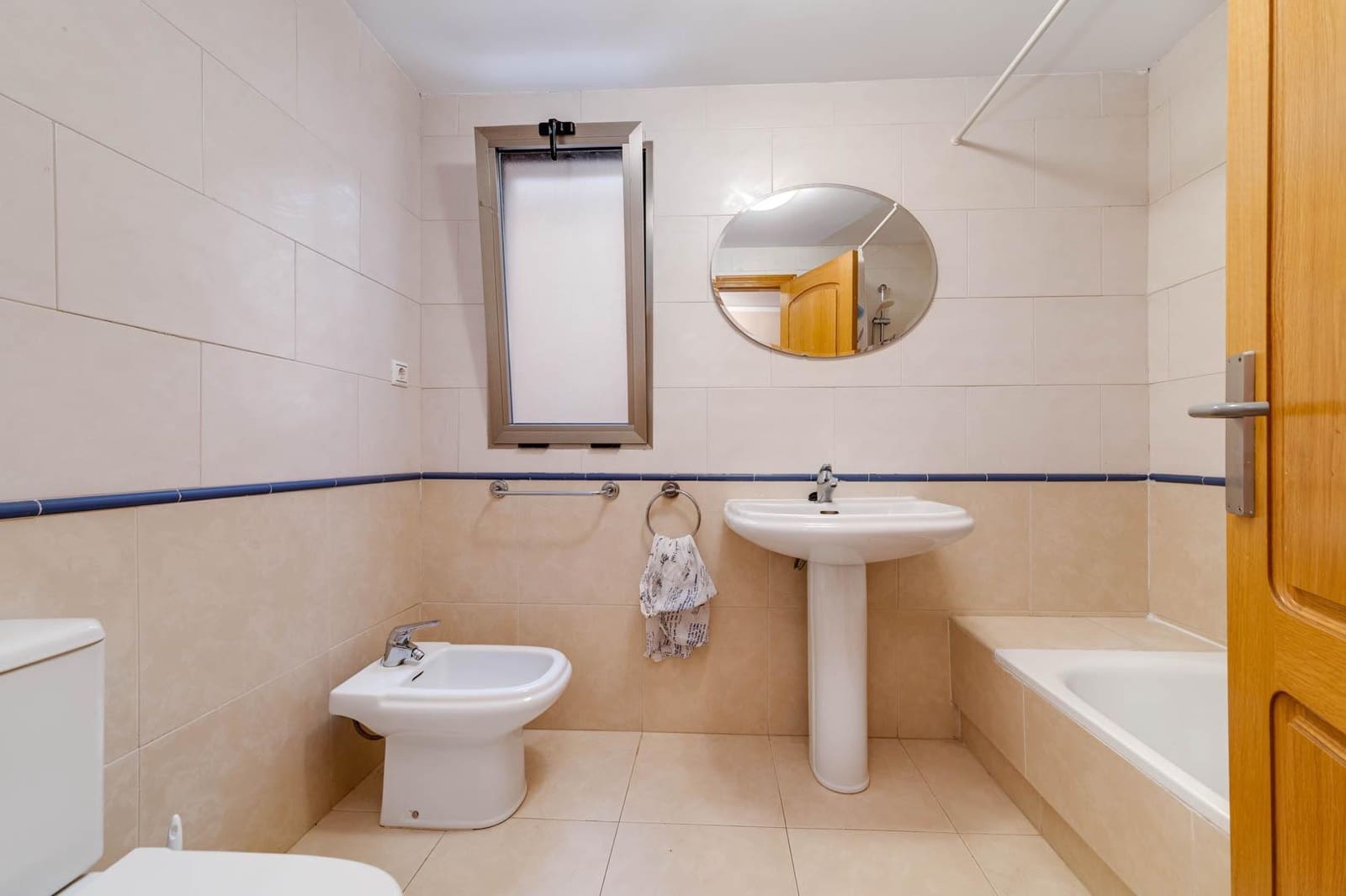 Studio à vendre à Torrevieja avec piscine - 121 900 € (Ref: 9601272)