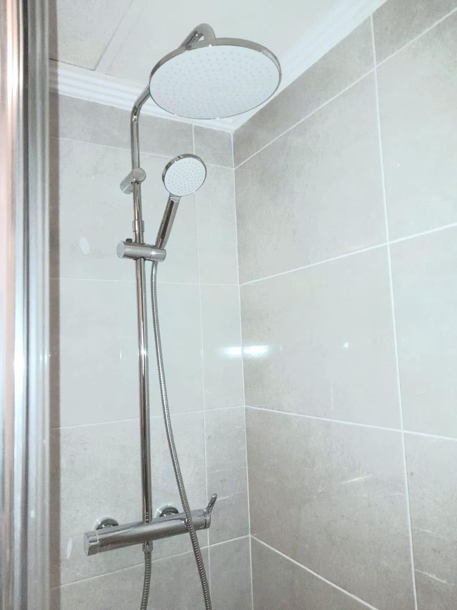 Apartamento de 2 habitaciones en Villamartin en alquiler con piscina garaje - 750 € (Ref: 9605203)