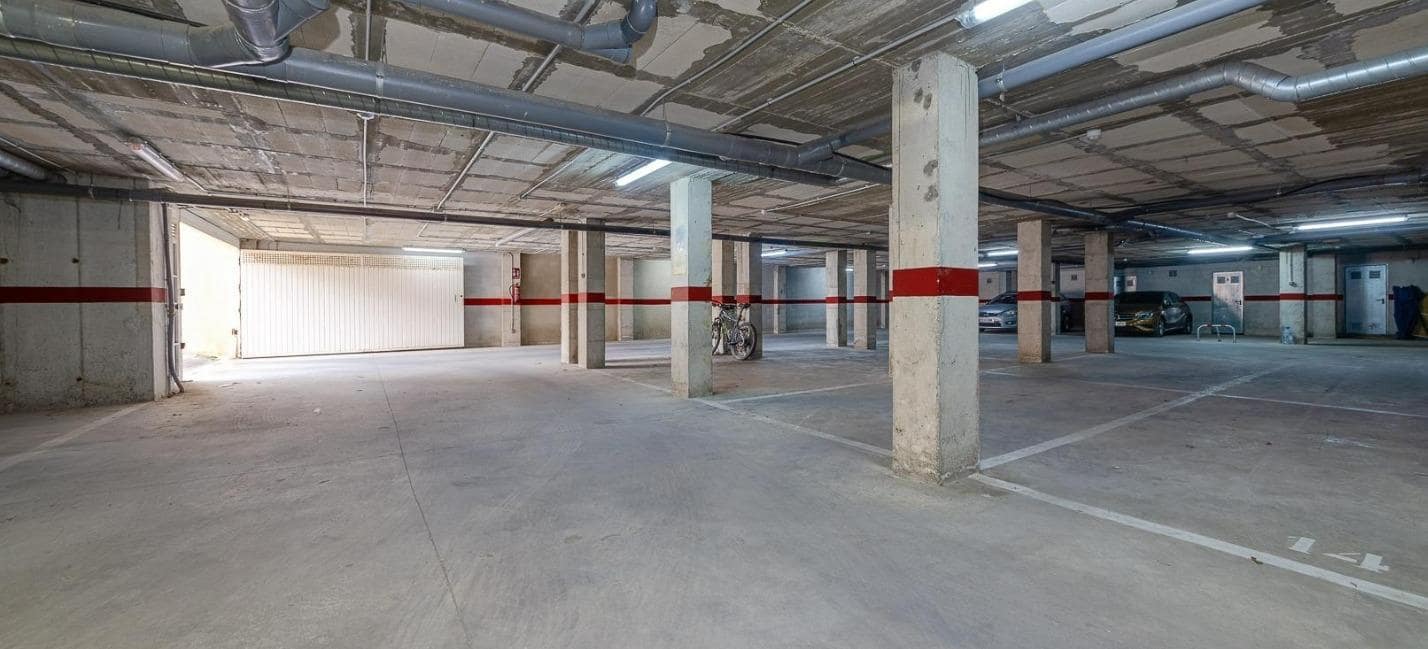 Apartamento de 2 habitaciones en Villamartin en alquiler con piscina garaje - 750 € (Ref: 9605203)