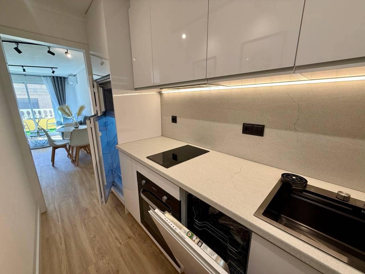 Apartamento de 1 habitación en Torrevieja en venta - 167.900 € (Ref: 9605207)