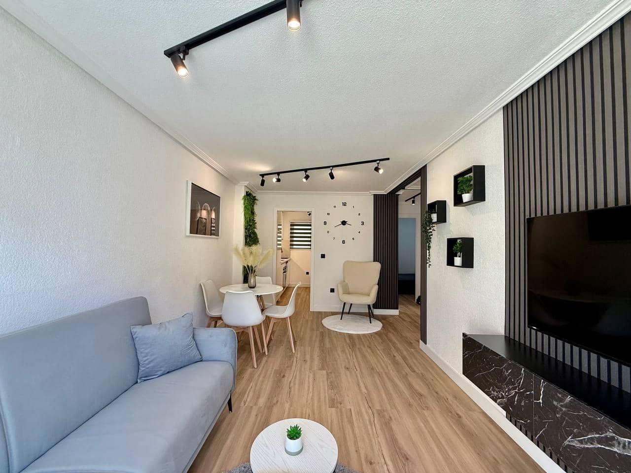 Apartamento de 1 habitación en Torrevieja en venta - 167.900 € (Ref: 9605207)