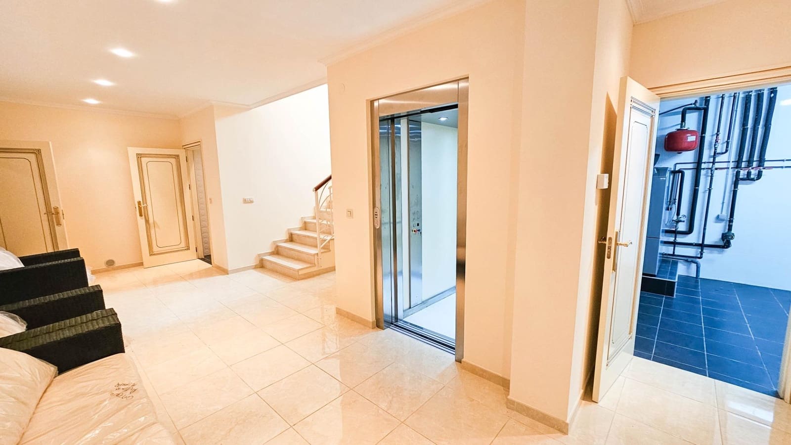 Chalet de 7 habitaciones en Cabo Roig en venta con piscina - 1.700.000 € (Ref: 9605208)