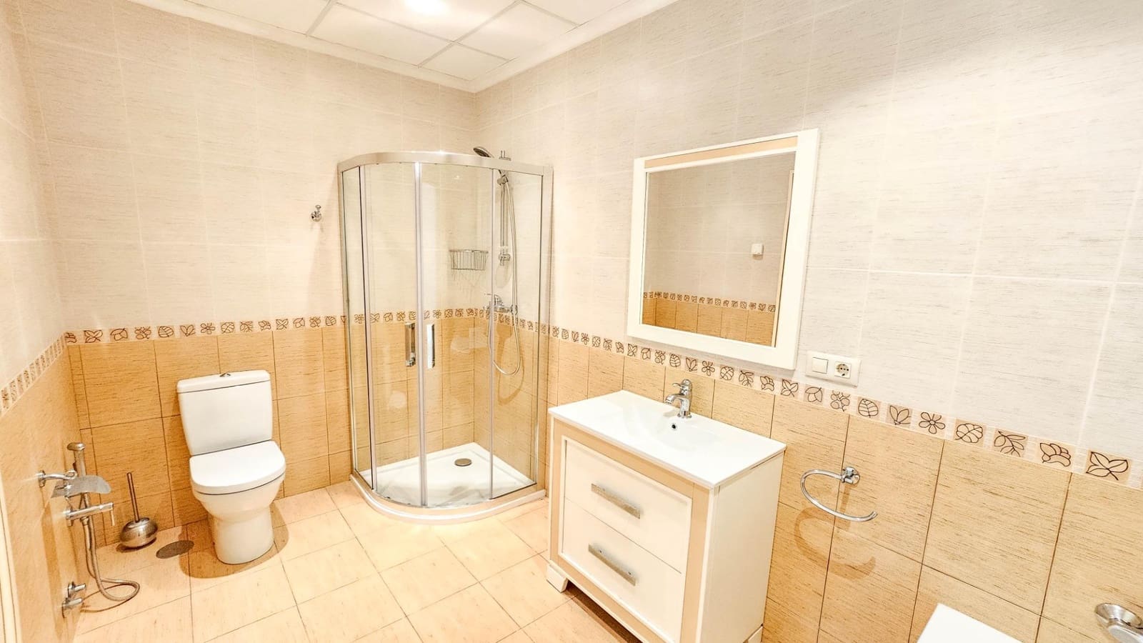 Chalet de 7 habitaciones en Cabo Roig en venta con piscina - 1.700.000 € (Ref: 9605208)