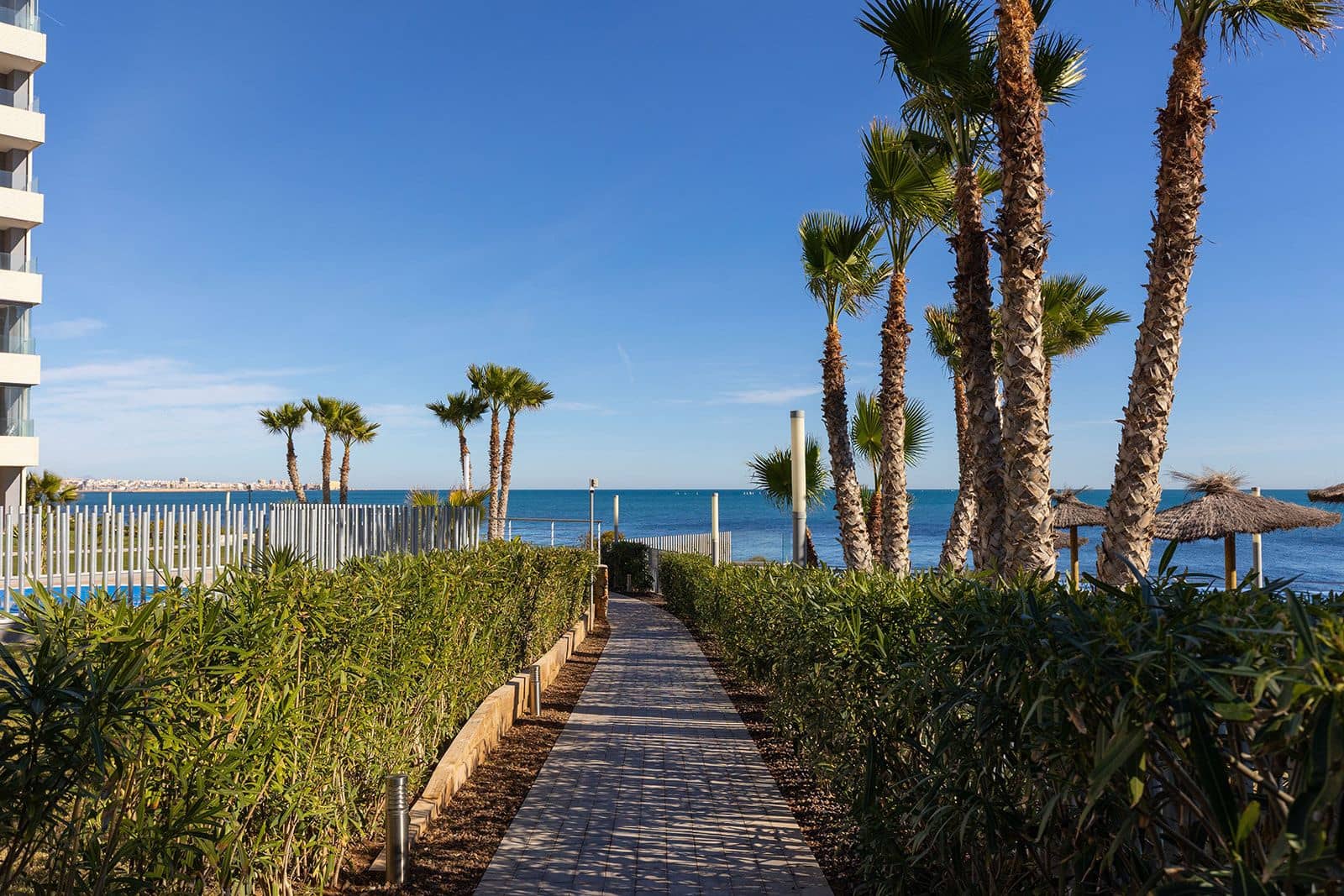 2 soveværelse Lejlighed til salg i Orihuela Costa med swimmingpool - € 765.000 (Ref: 9605210)