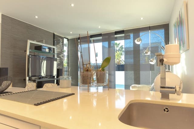 2 soverom Villa til leie i San Pedro del Pinatar med svømmebasseng - € 1 600 (Ref: 9611428)