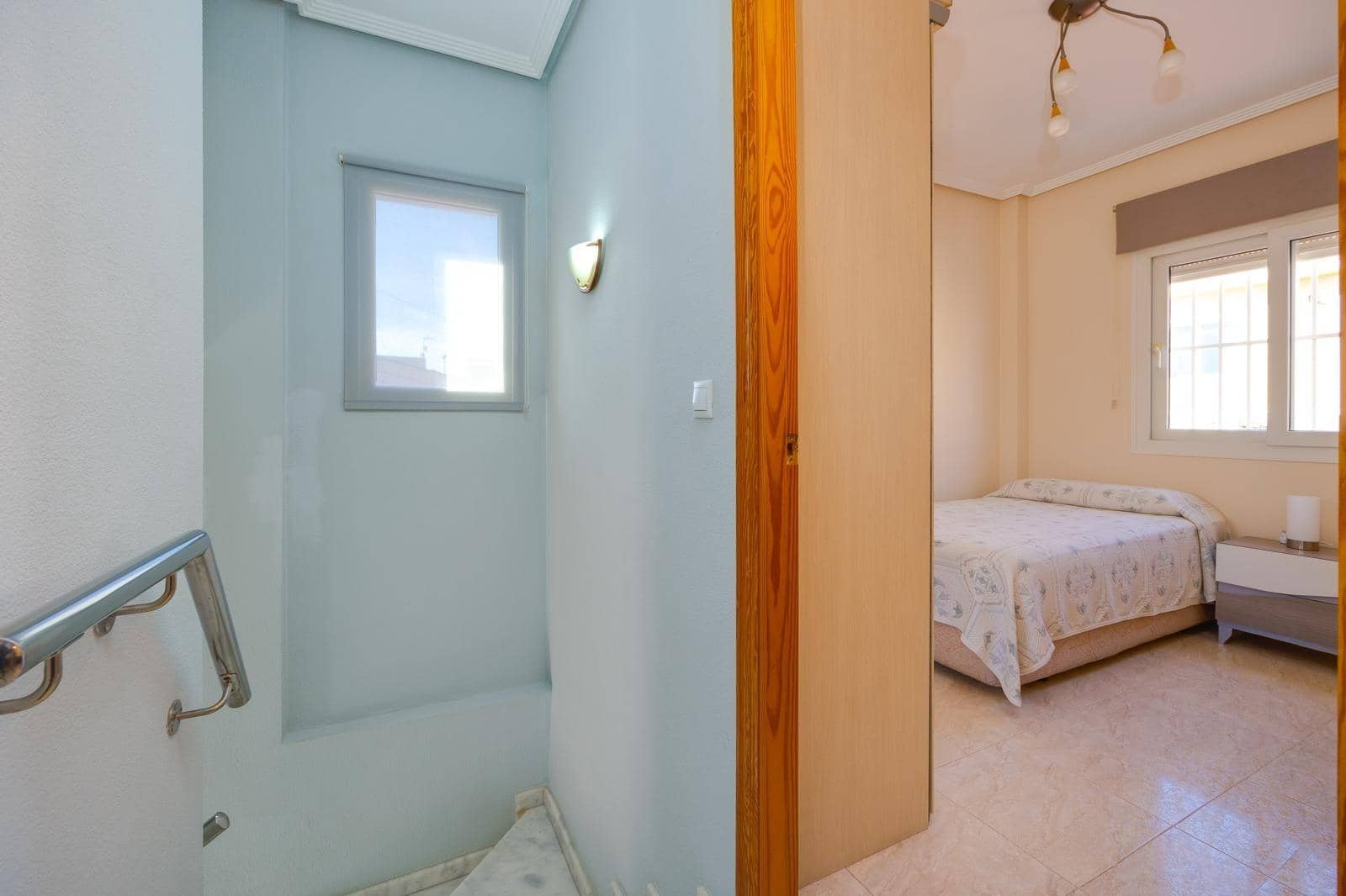 2 soveværelse Rækkehus til salg i Torrevieja - € 265.000 (Ref: 9616082)