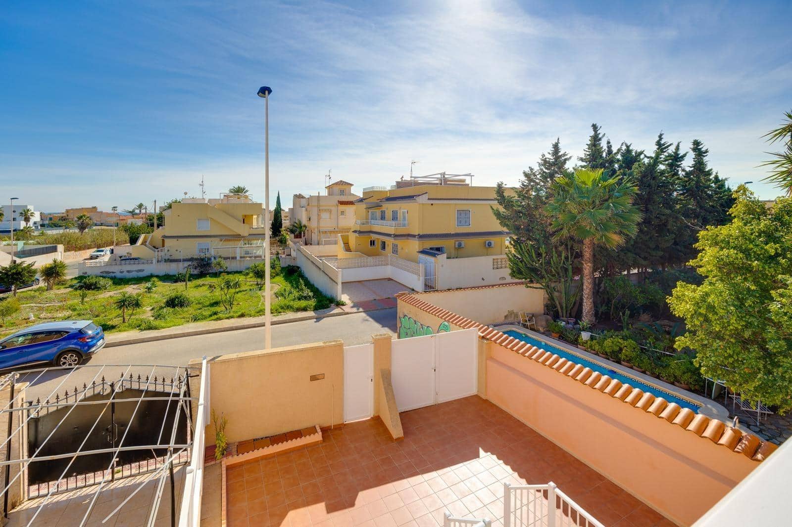 Adosado de 2 habitaciones en Torrevieja en venta - 259.900 € (Ref: 9616082)