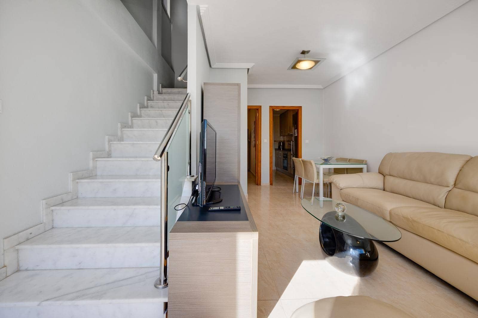 Adosado de 2 habitaciones en Torrevieja en venta - 259.900 € (Ref: 9616082)