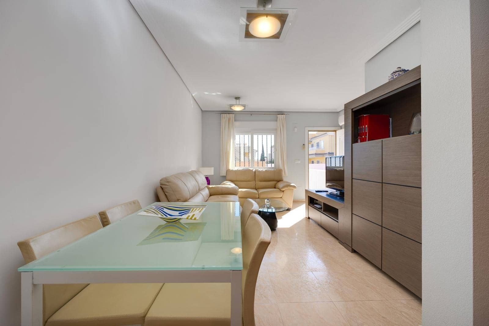 Adosado de 2 habitaciones en Torrevieja en venta - 259.900 € (Ref: 9616082)