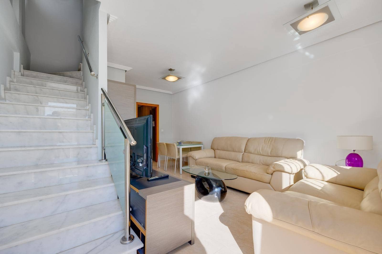 Adosado de 2 habitaciones en Torrevieja en venta - 259.900 € (Ref: 9616082)