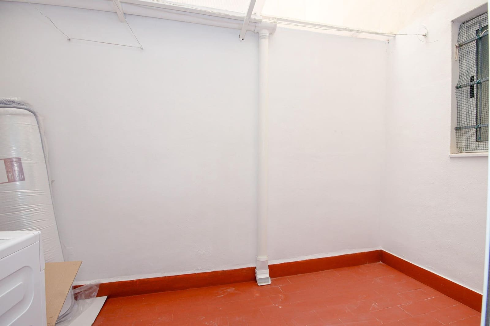 Apartamento de 2 habitaciones en Torrevieja en venta con piscina - 144.500 € (Ref: 9619513)