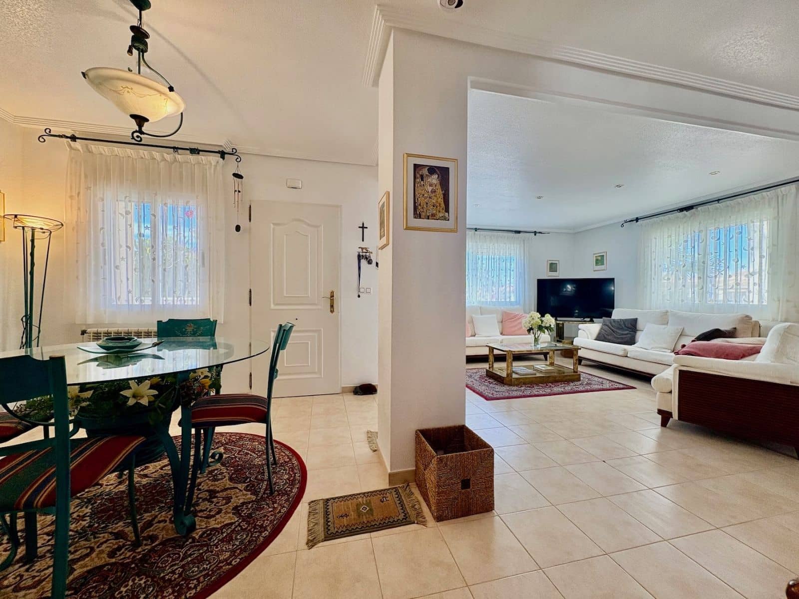 Chalet de 2 habitaciones en Villamartin en venta con piscina - 245.000 € (Ref: 9621838)