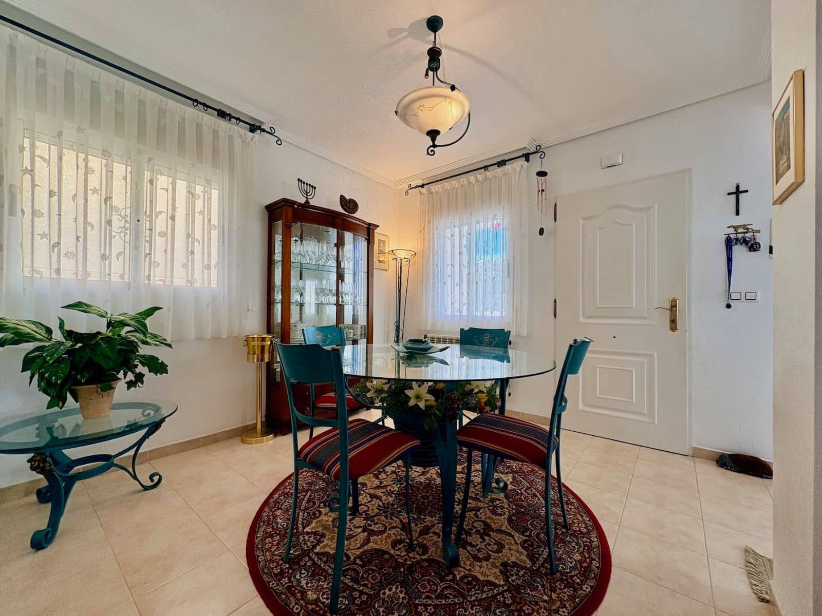 Chalet de 2 habitaciones en Villamartin en venta con piscina - 245.000 € (Ref: 9621838)