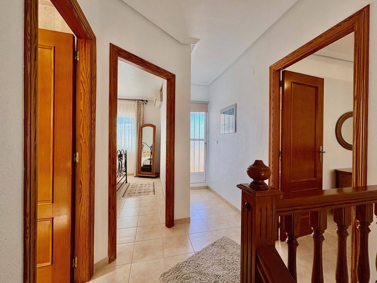 Chalet de 2 habitaciones en Villamartin en venta con piscina - 245.000 € (Ref: 9621838)