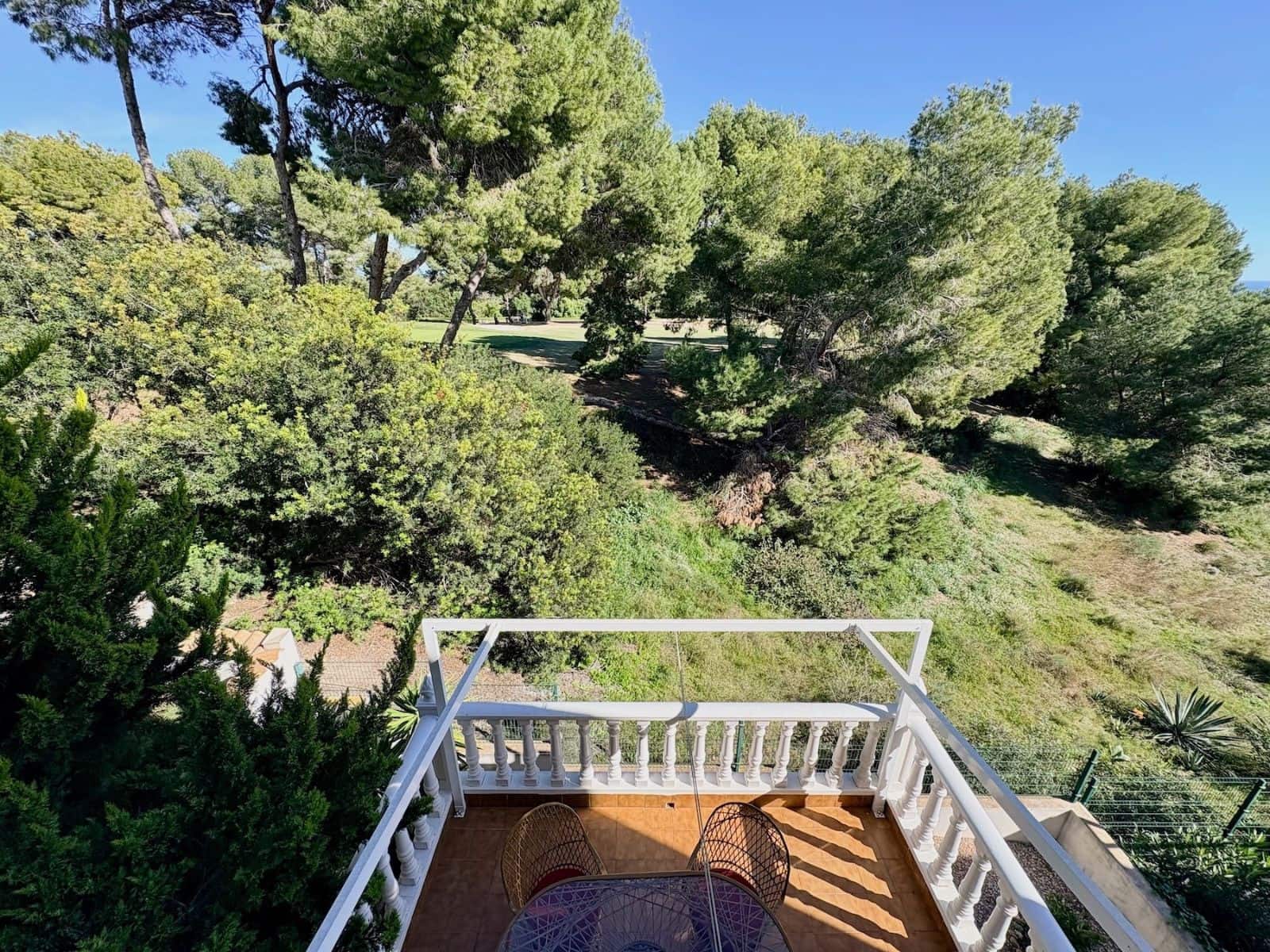 Chalet de 2 habitaciones en Villamartin en venta con piscina - 245.000 € (Ref: 9621838)