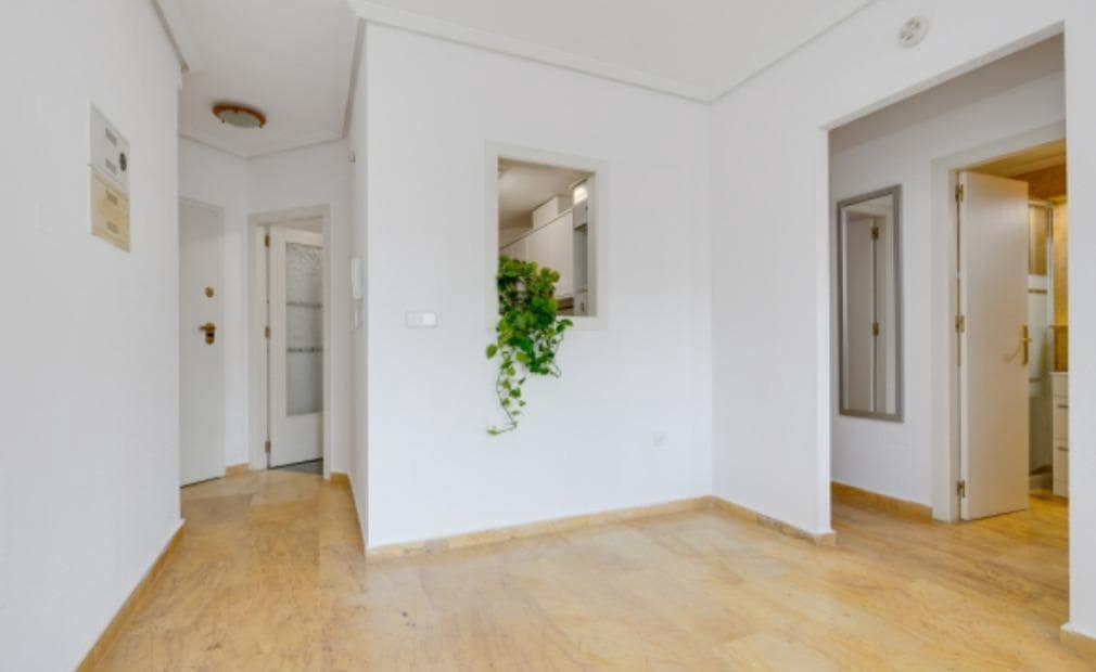 2 bedroom Apartment for sale in Orihuela Costa with pool garage - € 229,000 (Ref: 9622424)