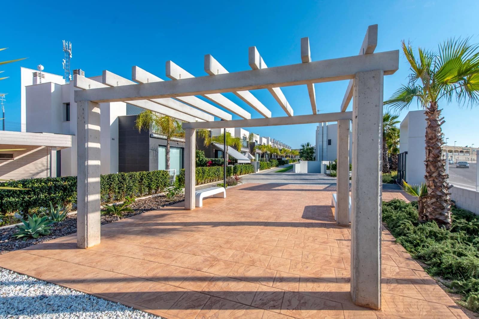 3 Zimmer Bungalow zu verkaufen in Punta Prima mit Pool - 299.000 € (Ref: 9639558)