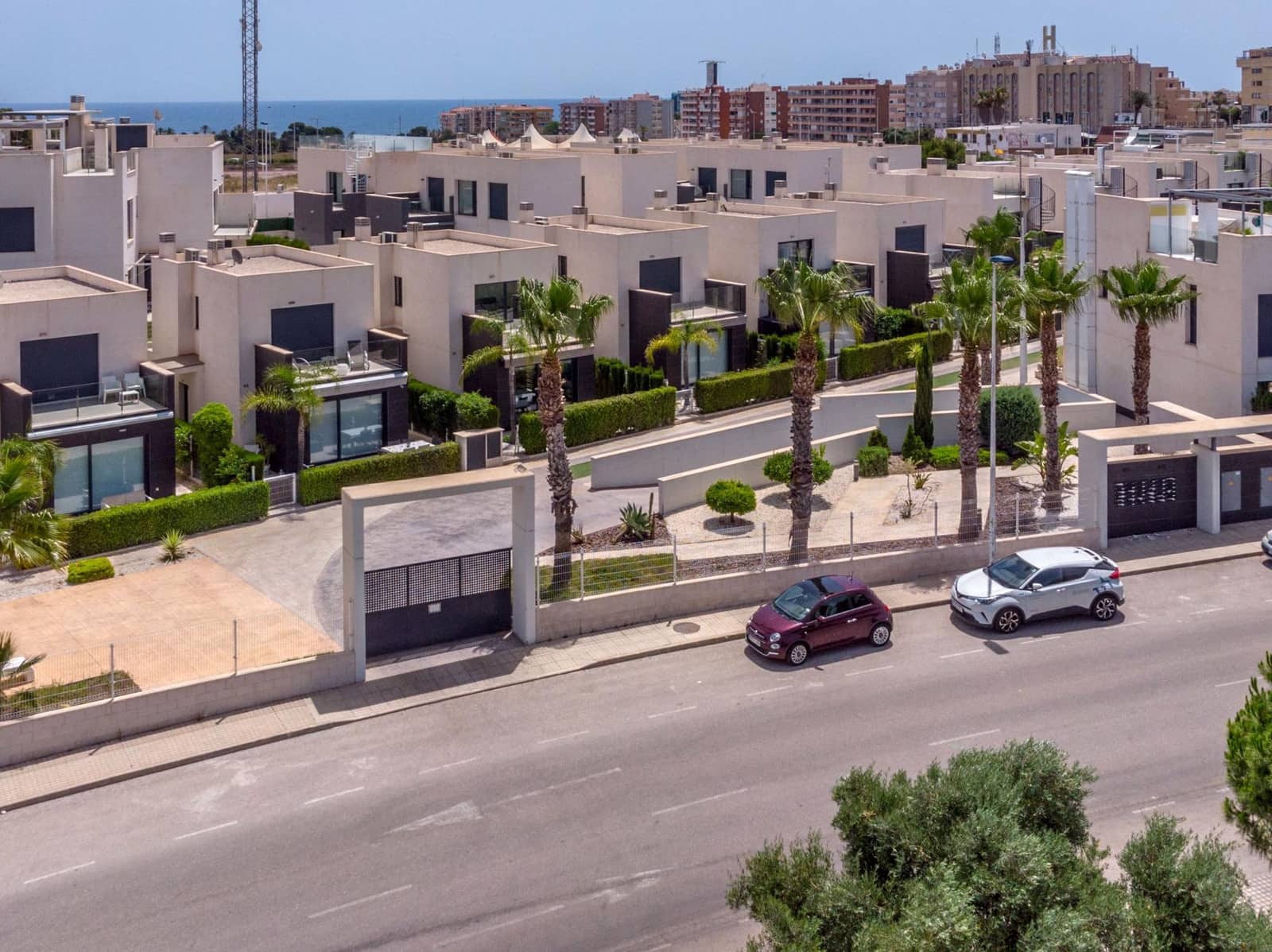 3 Zimmer Bungalow zu verkaufen in Punta Prima mit Pool - 299.000 € (Ref: 9639558)