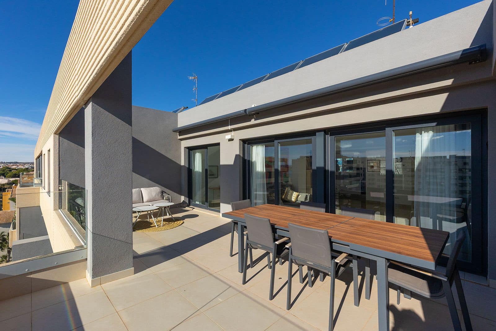 3 slaapkamer Penthouse te koop in Punta Prima met zwembad garage - € 765.000 (Ref: 9639560)