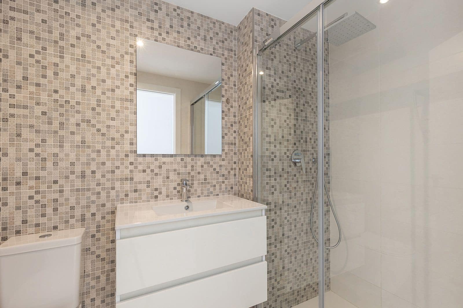 3 slaapkamer Penthouse te koop in Punta Prima met zwembad garage - € 765.000 (Ref: 9639560)