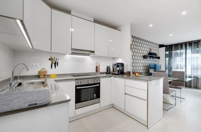 3 camera da letto Villetta a Schiera in vendita in Torrevieja con piscina - 349.990 € (Rif: 9656291)