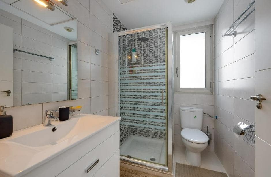 3 quarto Moradia em Banda para venda em Torrevieja com piscina - 349 990 € (Ref: 9656291)