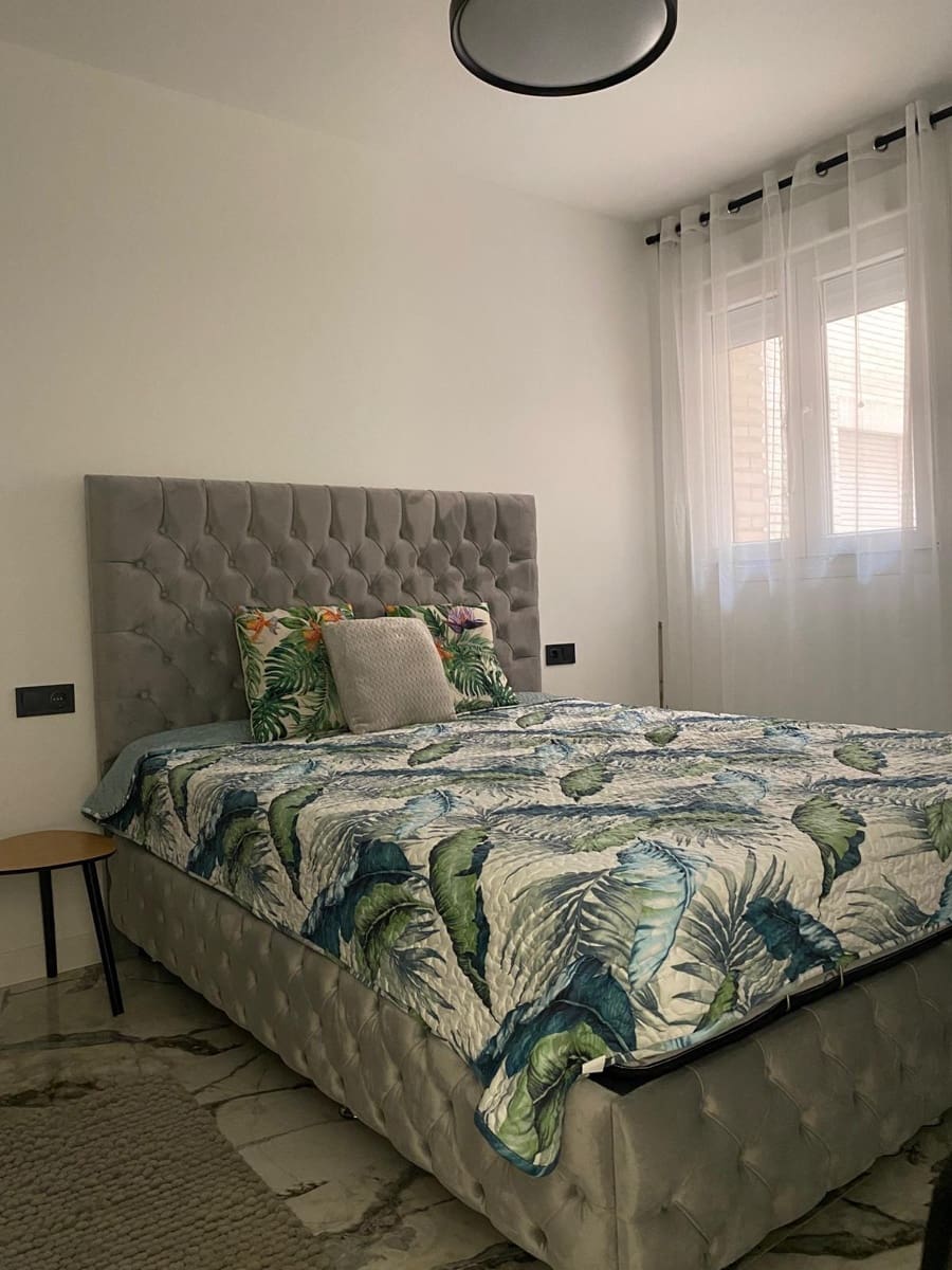 2 bedroom Apartment for sale in Torrevieja with pool - € 369,000 (Ref: 9659626)