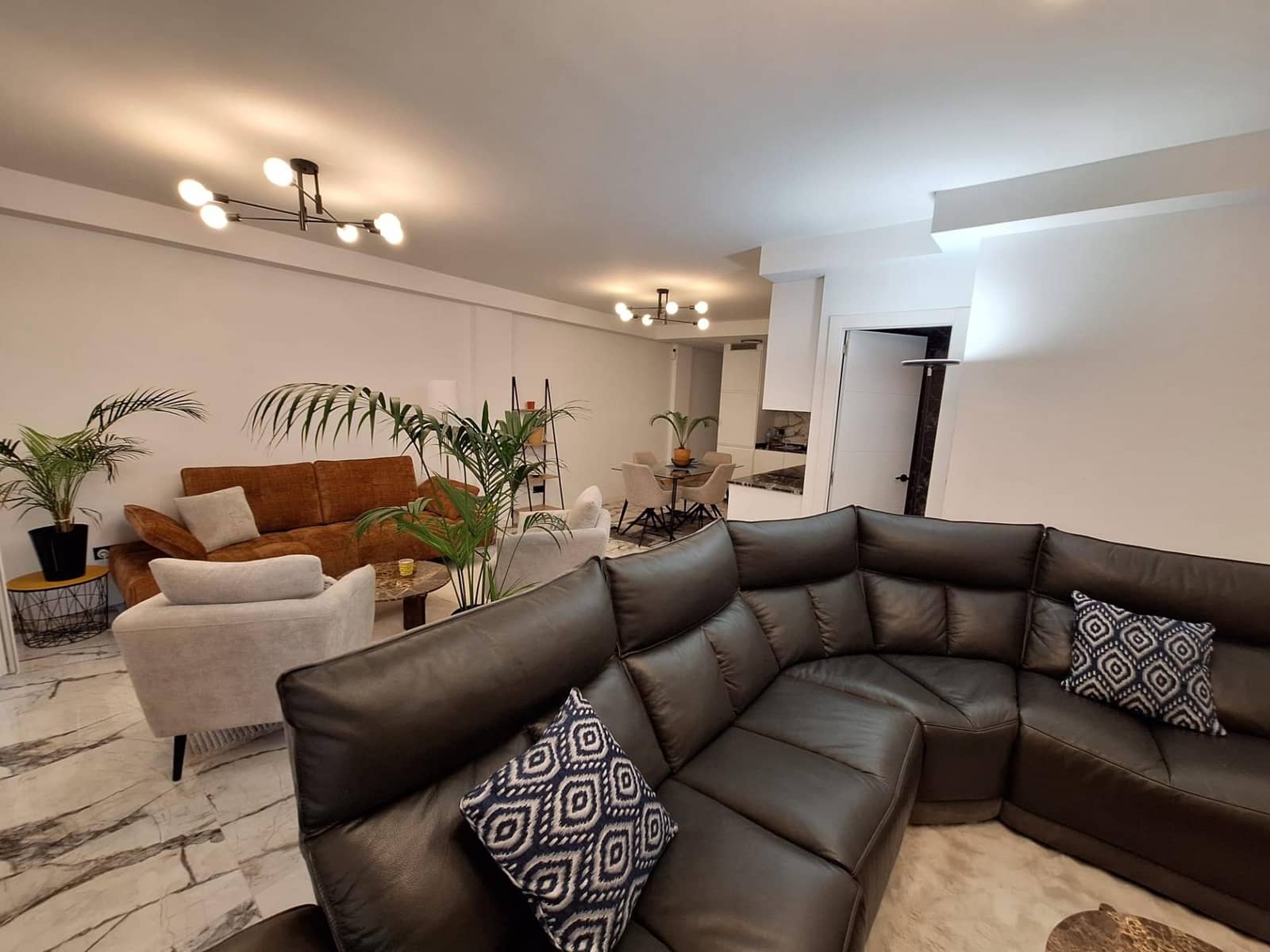 2 bedroom Apartment for sale in Torrevieja with pool - € 369,000 (Ref: 9659626)