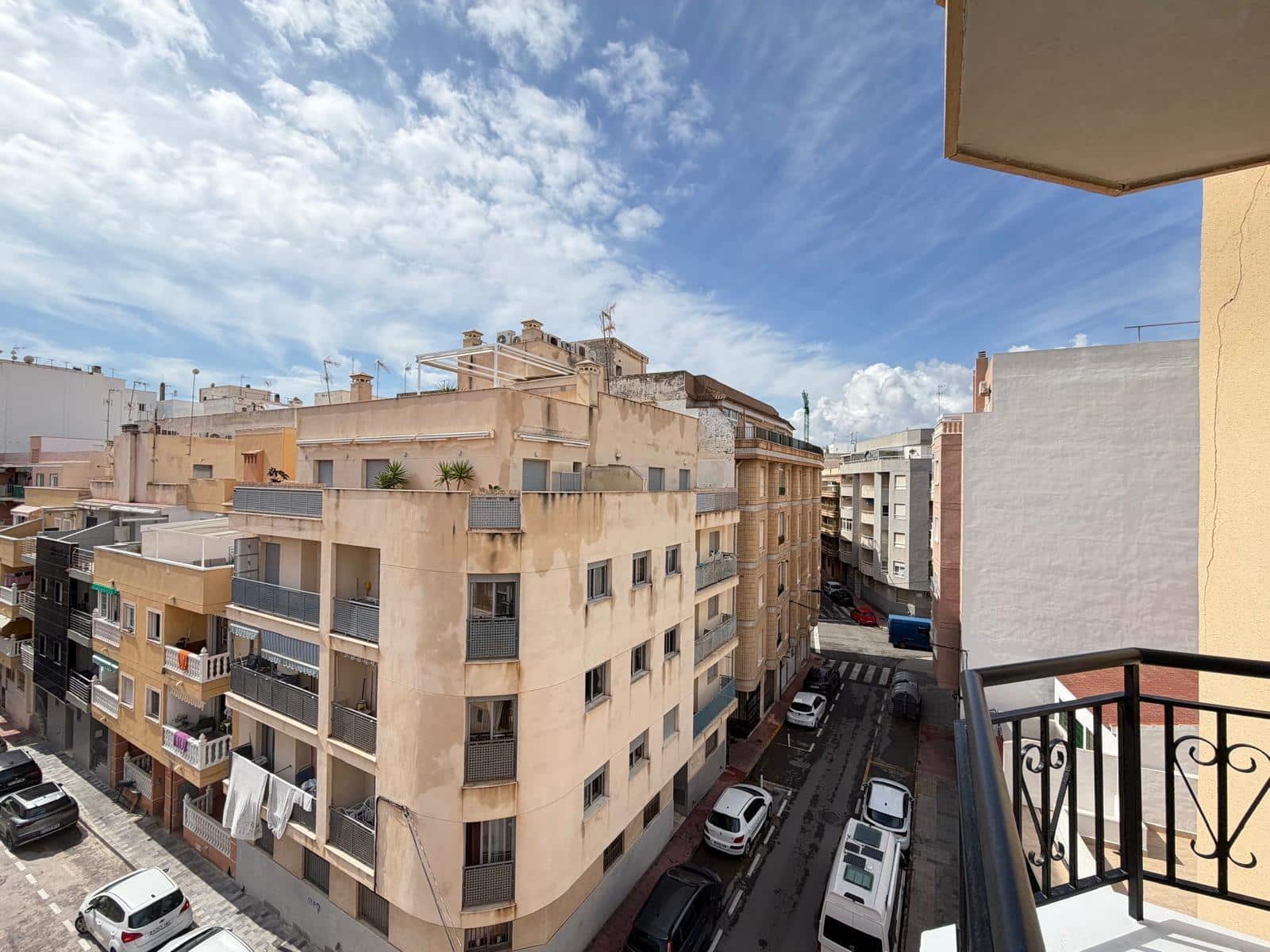 2 slaapkamer Appartement te koop in Torrevieja - € 199.900 (Ref: 9659628)