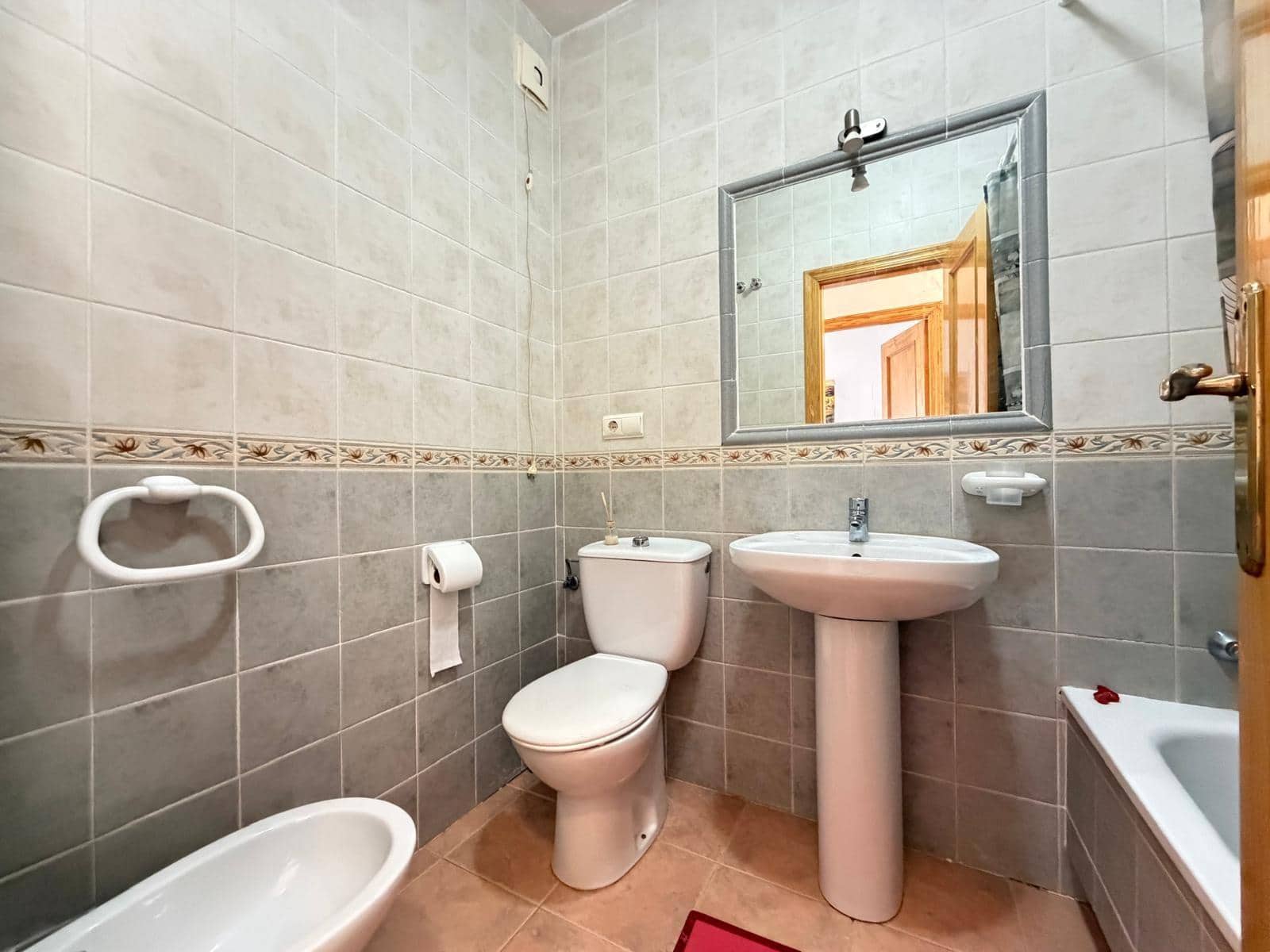 Bungalow de 2 habitaciones en Aguas Nuevas en venta con piscina - 164.900 € (Ref: 9659629)