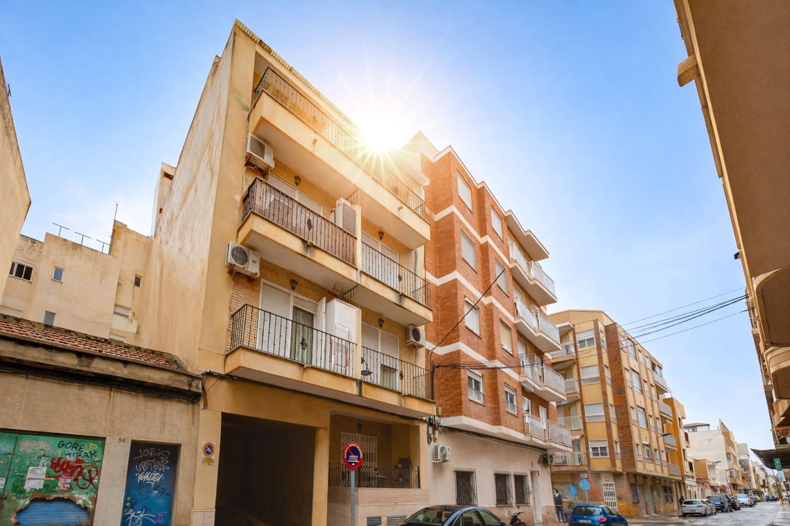 2 sypialnia Apartament na sprzedaż w Torrevieja z garażem - 198 000 € (Ref: 9670923)