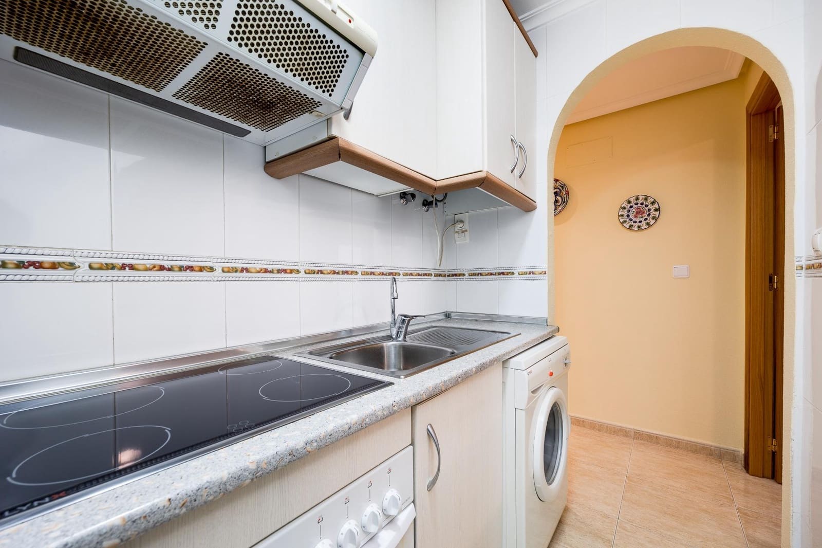 2 sypialnia Apartament na sprzedaż w Torrevieja z garażem - 198 000 € (Ref: 9670923)